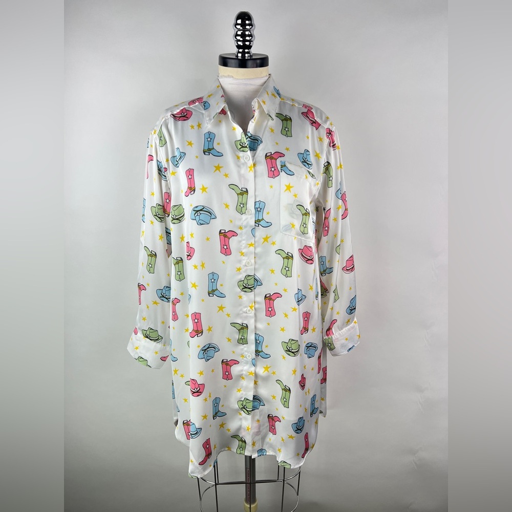 💚 3490. Oversized Western Print Satin T-shirt Tunic Top